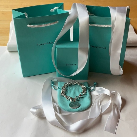 🎀  TIFFANY & CO. BRACELET 🎀 - Picture 3 of 16